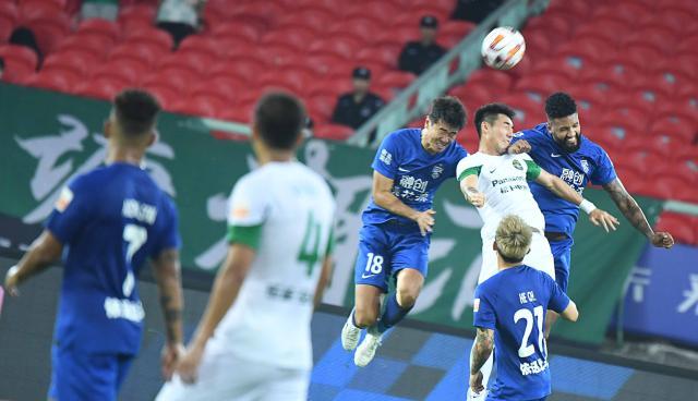 开云体育下载-赛季第1分！卫冕冠军面前浙江变阵止住开局4连败